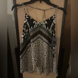 NWT Women’s Mossimo XS Razorback Tank Top